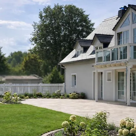 Grosszuegiges Mit Pool & Kamin - Ideal Zwischen Leipzig Und Dresden - Spacious With Pool Near Leipzig & Dresden *