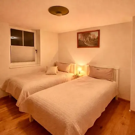 Villa Grosszuegiges Mit Pool & Kamin - Ideal Zwischen Leipzig Und Dresden - Spacious With Pool Near Leipzig & Dresden