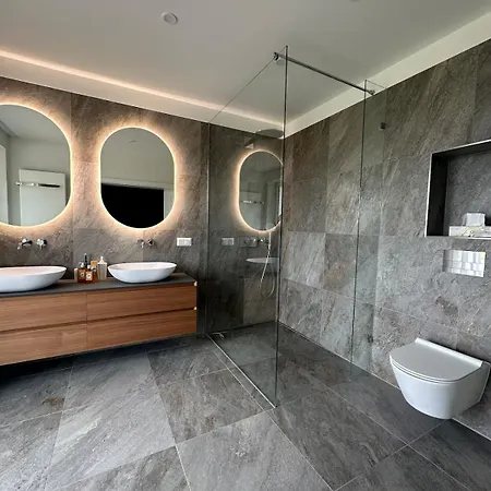 Grosszuegiges Mit Pool & Kamin - Ideal Zwischen Leipzig Und Dresden - Spacious With Pool Near Leipzig & Dresden *