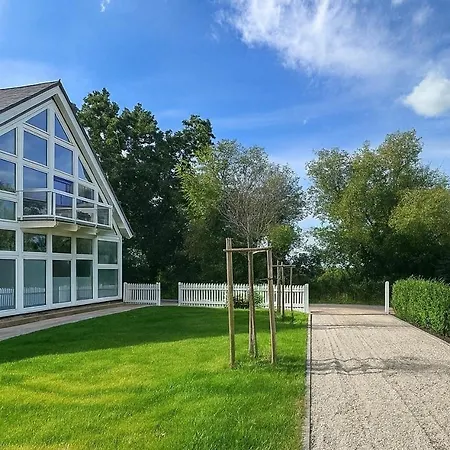 Villa Grosszuegiges Mit Pool & Kamin - Ideal Zwischen Leipzig Und Dresden - Spacious With Pool Near Leipzig & Dresden Frohburg