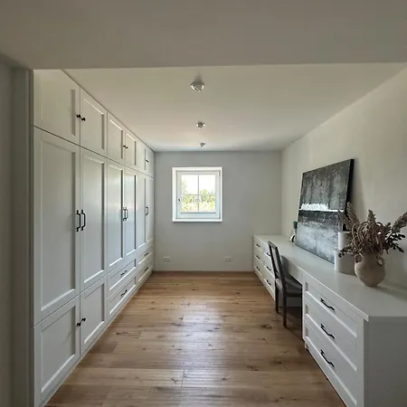 Grosszuegiges Mit Pool & Kamin - Ideal Zwischen Leipzig Und Dresden - Spacious With Pool Near Leipzig & Dresden *