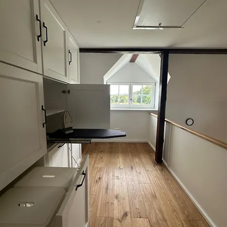 Grosszuegiges Mit Pool & Kamin - Ideal Zwischen Leipzig Und Dresden - Spacious With Pool Near Leipzig & Dresden *