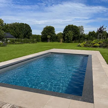 Grosszuegiges Mit Pool & Kamin - Ideal Zwischen Leipzig Und Dresden - Spacious With Pool Near Leipzig & Dresden *