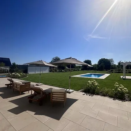 Grosszuegiges Mit Pool & Kamin - Ideal Zwischen Leipzig Und Dresden - Spacious With Pool Near Leipzig & Dresden ヴィラ *