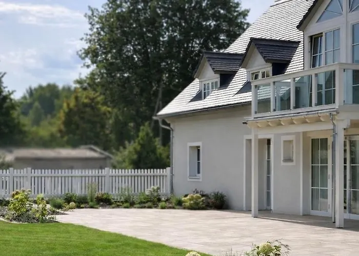 Grosszuegiges Mit Pool & Kamin - Ideal Zwischen Leipzig Und Dresden - Spacious With Pool Near Leipzig & Dresden *