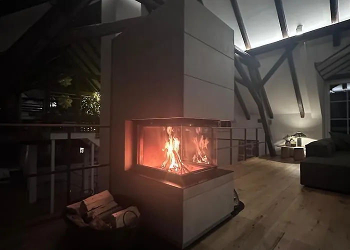 Grosszuegiges Mit Pool & Kamin - Ideal Zwischen Leipzig Und Dresden - Spacious With Pool Near Leipzig & Dresden * Frohburg