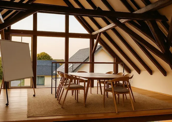 Grosszuegiges Mit Pool & Kamin - Ideal Zwischen Leipzig Und Dresden - Spacious With Pool Near Leipzig & Dresden Frohburg