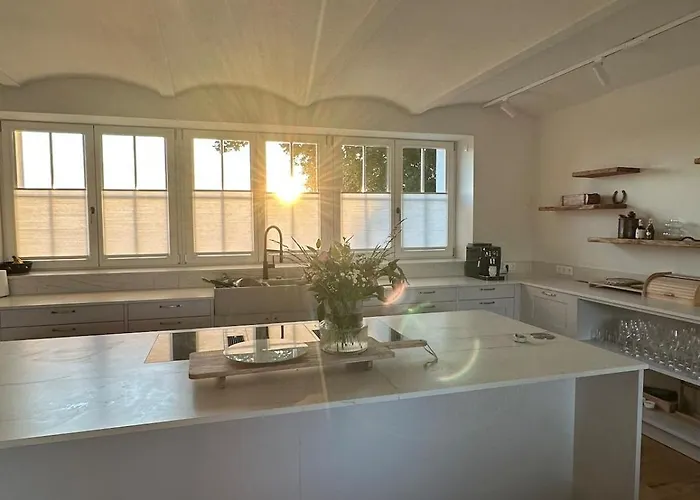 Grosszuegiges Mit Pool & Kamin - Ideal Zwischen Leipzig Und Dresden - Spacious With Pool Near Leipzig & Dresden *